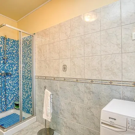 Viking With Sea View Apartament *