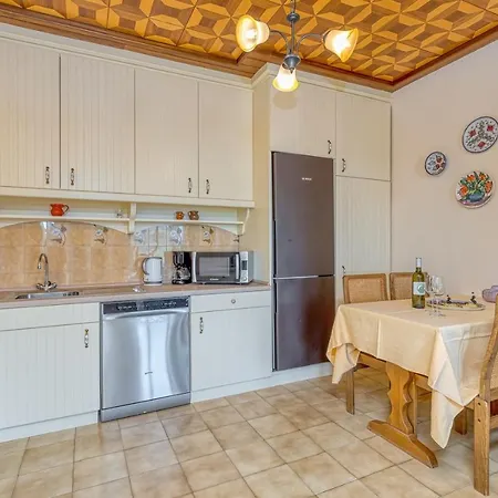 Viking With Sea View Apartment Rovinj