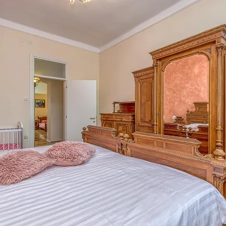Viking With Sea View Apartment Rovinj